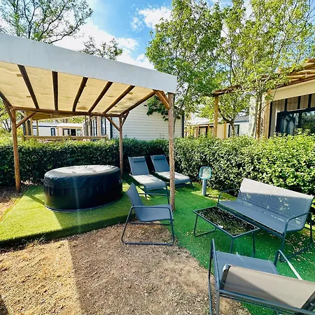 Paradis Family Les Rives De L'herault Kemping